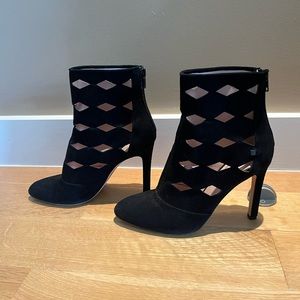 SJP Collection Linda black suede boot